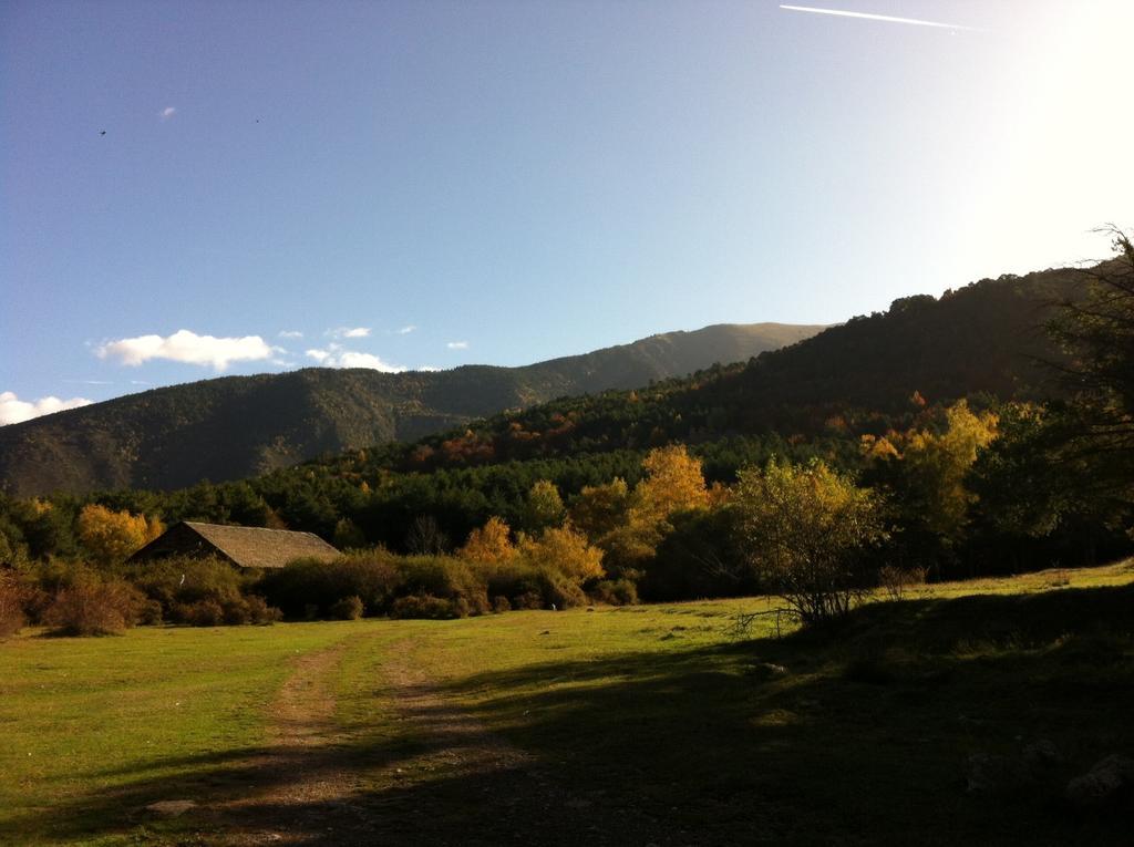 Hostal Montana Alins Exterior foto